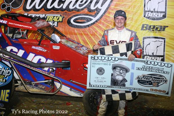 Evan Bixler, photo 1