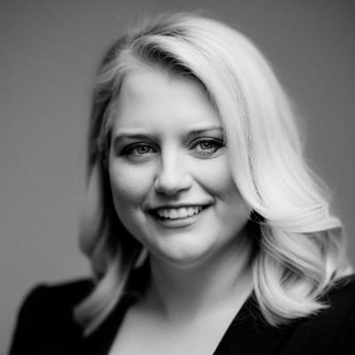 Holly Siegert, photo 2