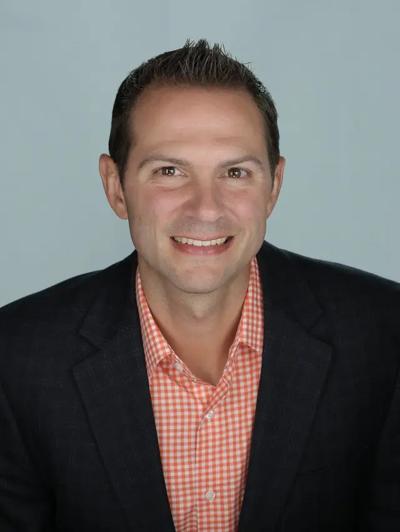 Travis Quinn, photo 1