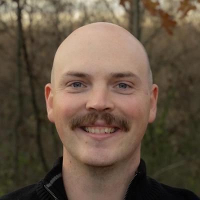 Robert McNeil, photo 1