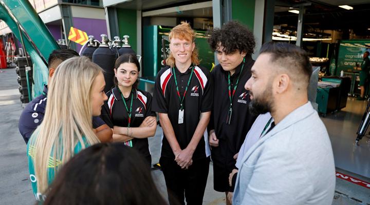 Elham Abawi, photo 1