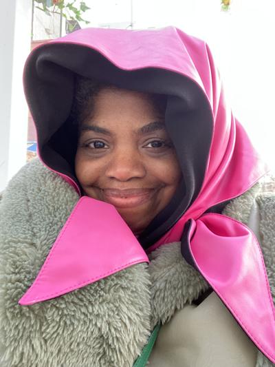 Shirley Toussaint, photo 2