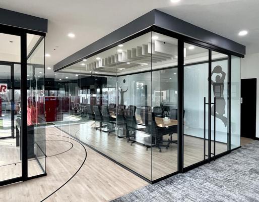 Lance Henderson, photo 2