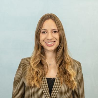 Laura Wegner - LinkedIn, Twitter