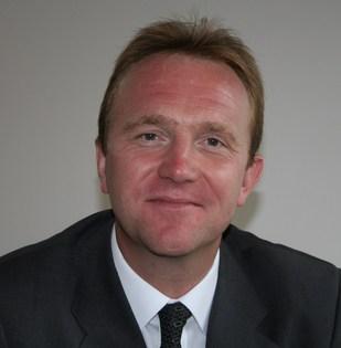 Simon Hazeldine, photo 2