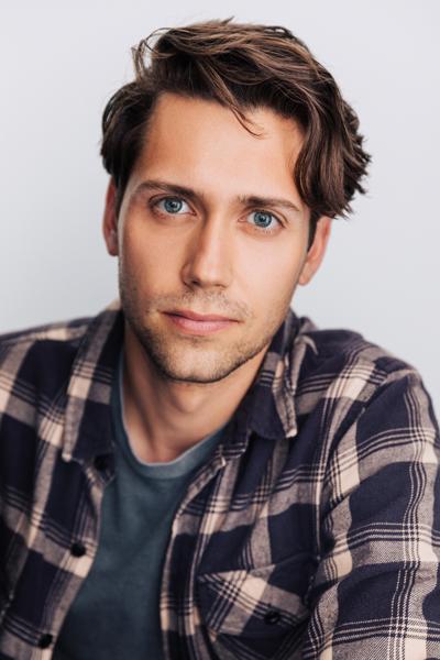 Connor Lawrence, photo 2