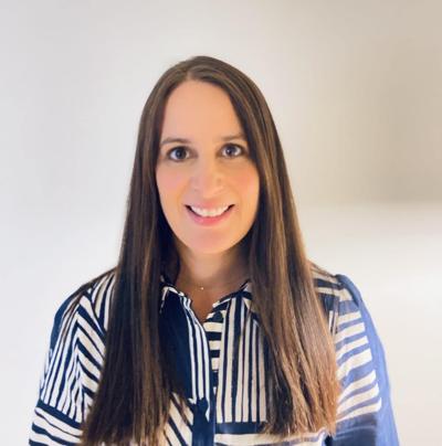 Jennifer Becker, photo 2