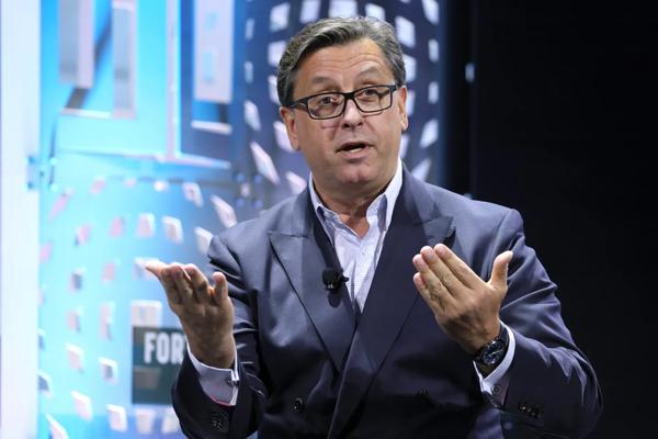 Paul Hudson, photo 2