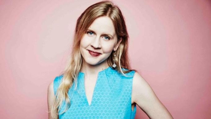 Justine Lyn, photo 1