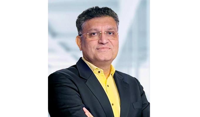 Vijay Kethan, photo 1