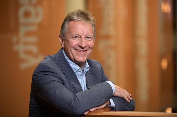 Malcolm Skingle, photo 1