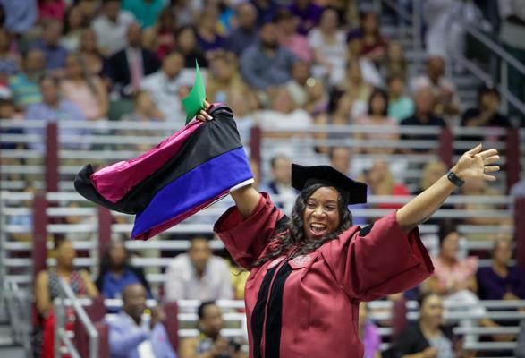 Andrew Strenio, photo 1