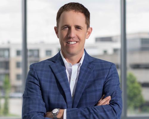 J. Thomasson, photo 1