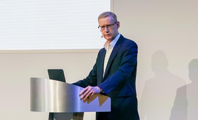 Adriana Mere, photo 1