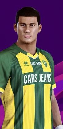 Jordon Spence, photo 2