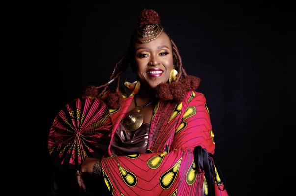 Traci Wallace, photo 1