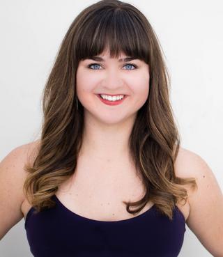 Holly Jones, photo 2