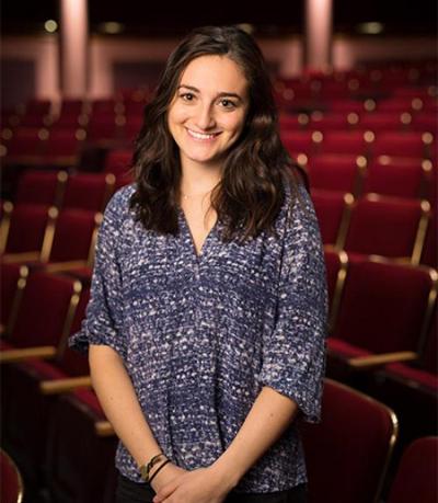 Olivia Gold, photo 1