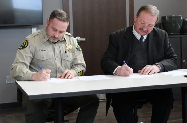 Adam Phillips, photo 2