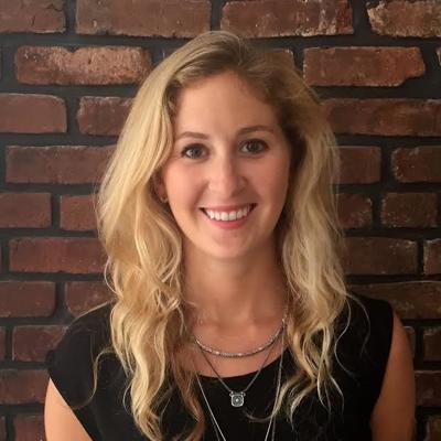 Mackenzie Barth, photo 1