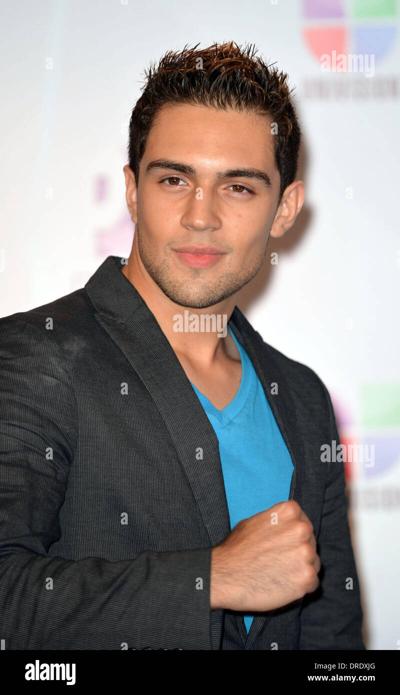 Isaac Reyes, photo 1