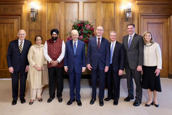 Surendra Deepak, photo 1