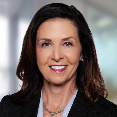 Lisa Martin, photo 2