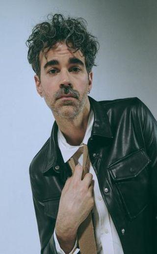 Aaron Axelsen, photo 2