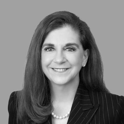 Beverly Huss, photo 1