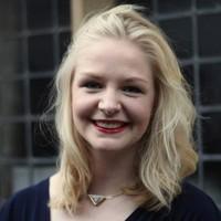 Ellie Gould, photo 2
