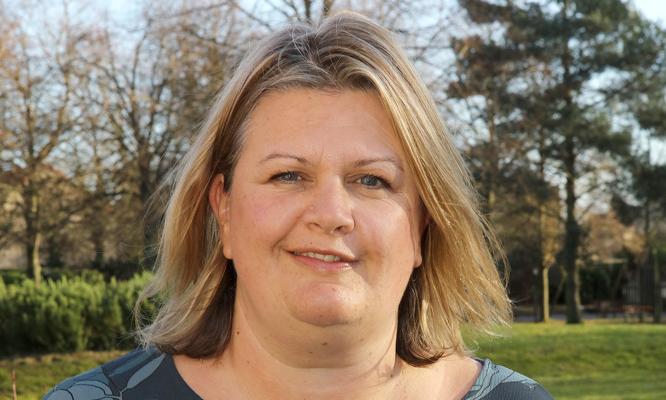 Clair Holdsworth, photo 1