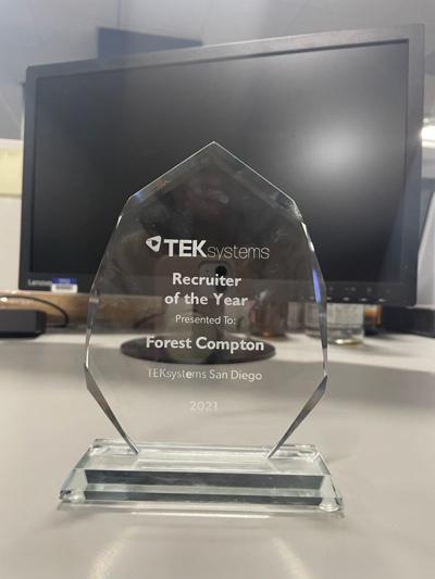 Forest Compton, photo 1