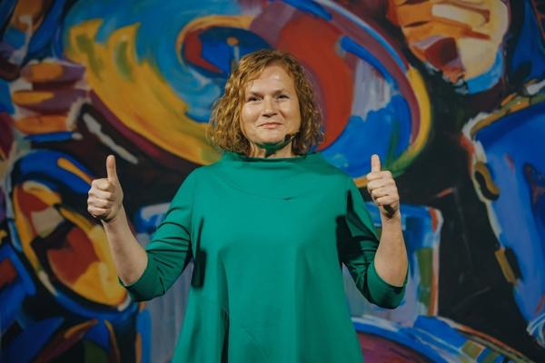 Sonja Piearce, photo 2