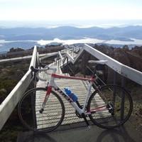 Levi Catton, photo 1