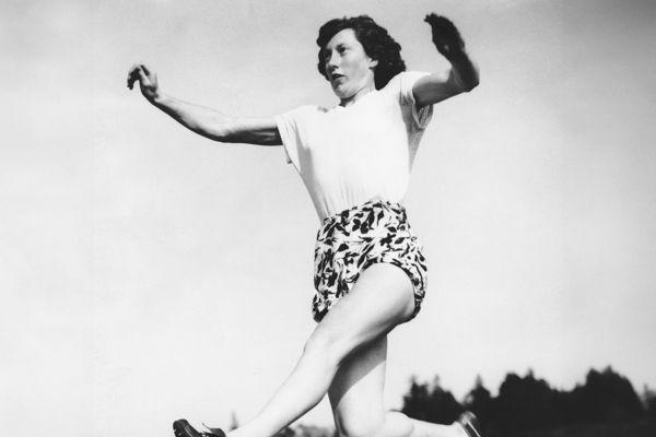 Yvette James, photo 1