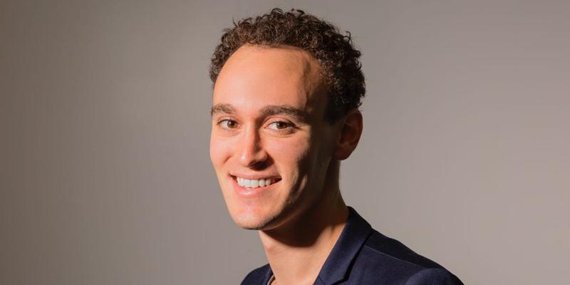 Evan Luzzatto, photo 1