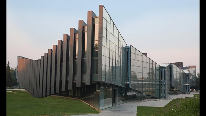 Olanireti Oni, photo 2