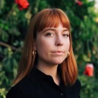 Haley Lewis, photo 1