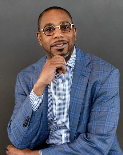 Omar Simmons, photo 1