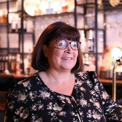 Tracey Bell, photo 1