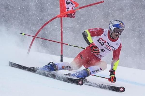 Lukas Odermatt, photo 2