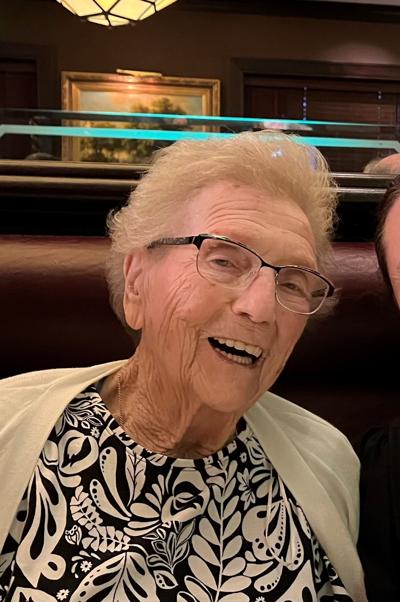 Lenore Goldman, photo 1