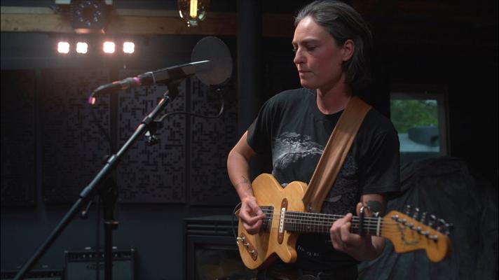 Meg Iredale, photo 1