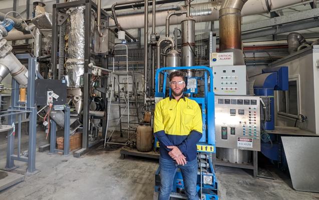 Cameron Bell, photo 1