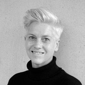 Tanya Sutton, photo 1