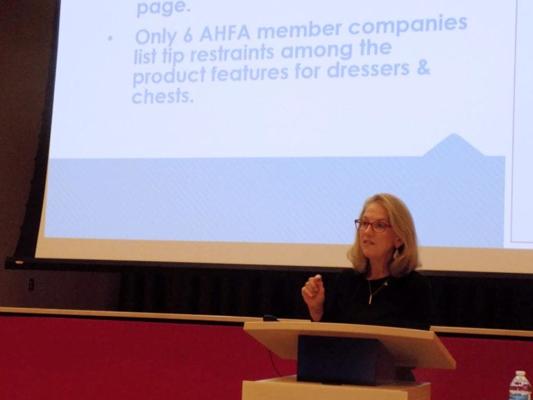 Pat Bowling, photo 1