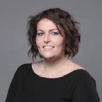 Elle Benage, photo 1