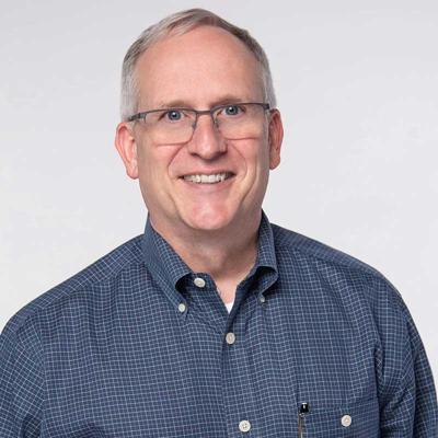 Angus McRae, CEBS, photo 1