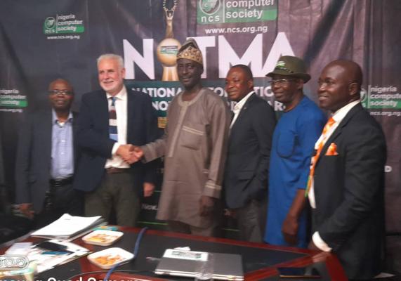 Stephen Tweed, photo 1