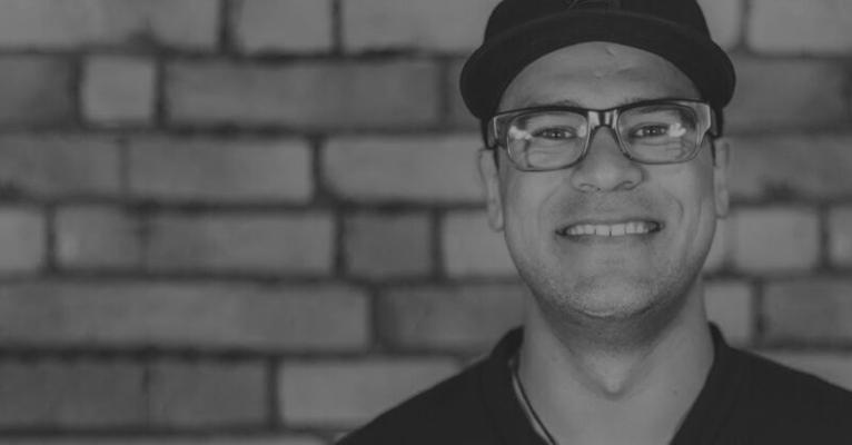 Robett Hollis, photo 1